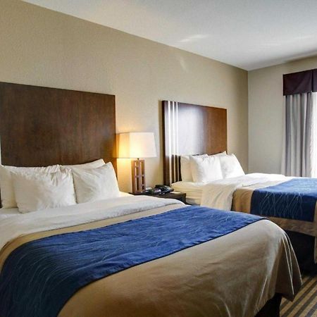 Comfort Inn & Suites Navasota Bagian luar foto