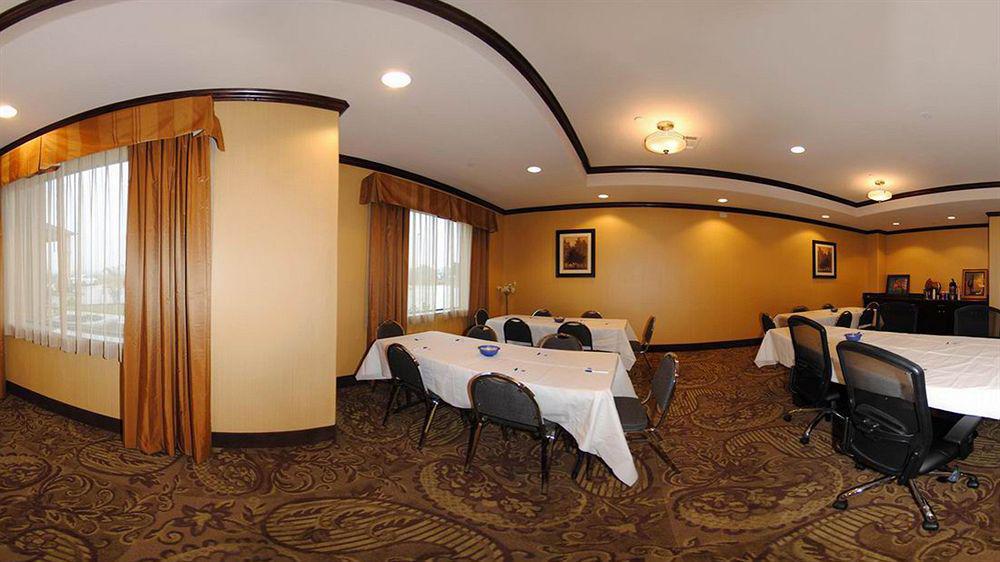 Comfort Inn & Suites Navasota Bagian luar foto