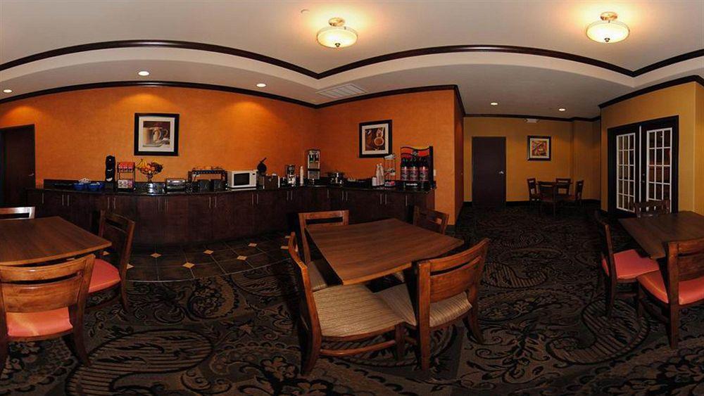 Comfort Inn & Suites Navasota Bagian luar foto