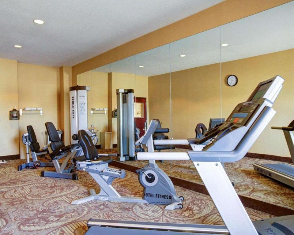 Comfort Inn & Suites Navasota Bagian luar foto
