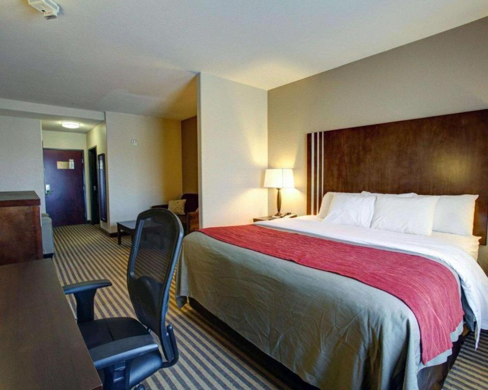 Comfort Inn & Suites Navasota Bagian luar foto